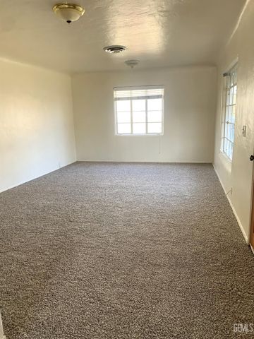 2407 Olympic Drive, Bakersfield, CA 93308