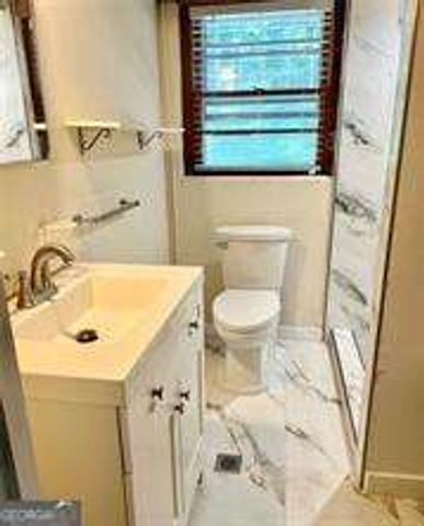 2560 Wood Valley Drive, East Point, GA 30344