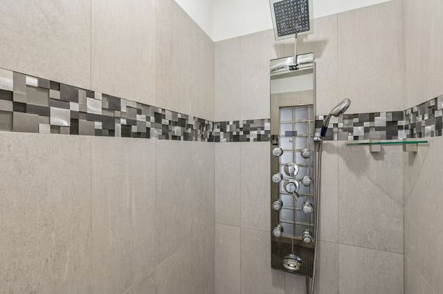 3110 THOMAS Avenue 706, Dallas, TX 75204