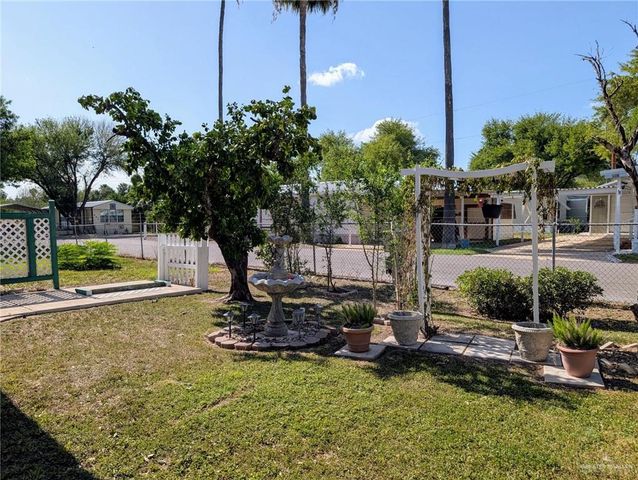 109 Green Gate N Circle, Palmview, TX 78572