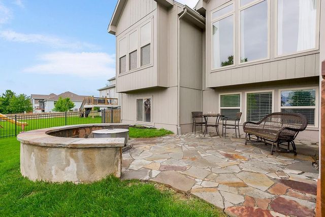 7928 Apache Road, Lenexa, KS 66227