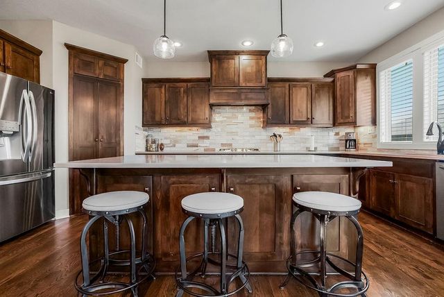 7928 Apache Road, Lenexa, KS 66227