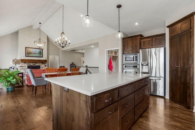 7928 Apache Road, Lenexa, KS 66227