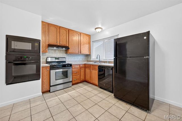 2560 Woodsage Drive, Florissant, MO 63033