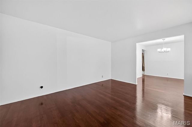 2560 Woodsage Drive, Florissant, MO 63033