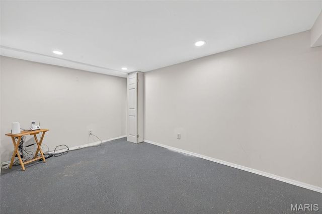 2560 Woodsage Drive, Florissant, MO 63033