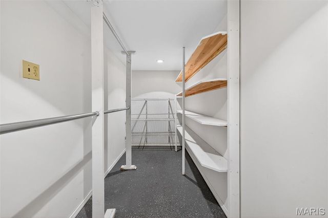 2560 Woodsage Drive, Florissant, MO 63033