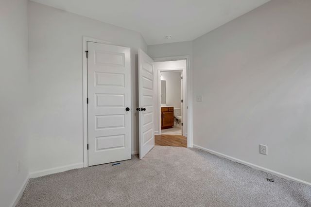 510 Mantes Aly, Hendersonville, TN 37075