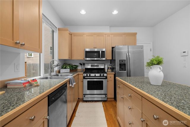 22526 SE 12th Place, Sammamish, WA 98075