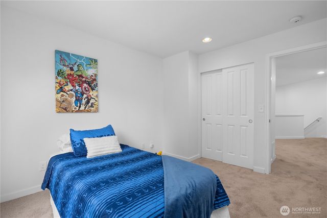 22526 SE 12th Place, Sammamish, WA 98075