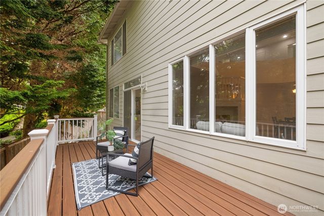 22526 SE 12th Place, Sammamish, WA 98075