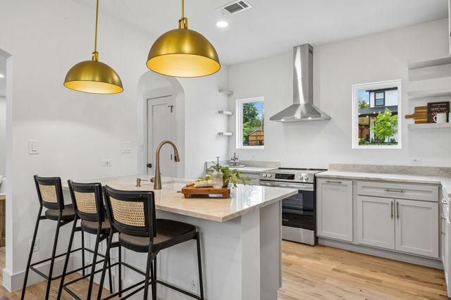 3031 Brooklyndell Avenue, Dallas, TX 75211