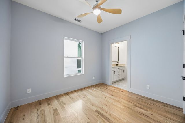 3031 Brooklyndell Avenue, Dallas, TX 75211
