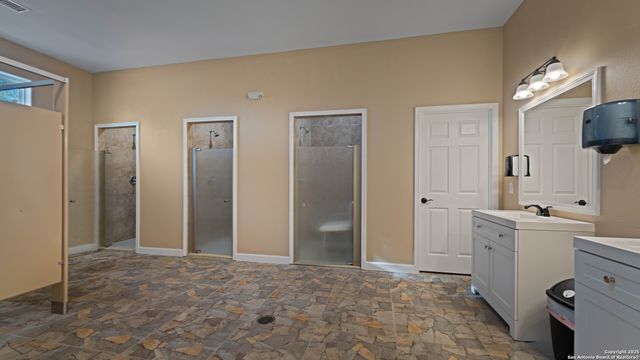 9089 FM 2673, Canyon Lake, TX 78133