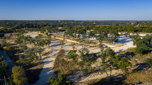 9089 FM 2673, Canyon Lake, TX 78133