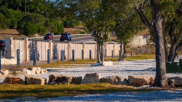 9089 FM 2673, Canyon Lake, TX 78133