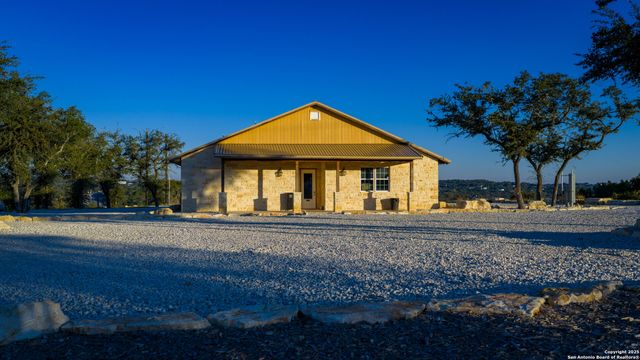9089 FM 2673, Canyon Lake, TX 78133
