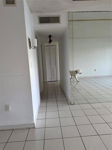 5199 NW 7th St 115, Miami, FL 33126