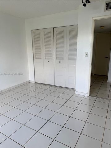 5199 NW 7th St 115, Miami, FL 33126