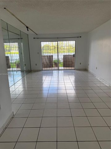 5199 NW 7th St 115, Miami, FL 33126