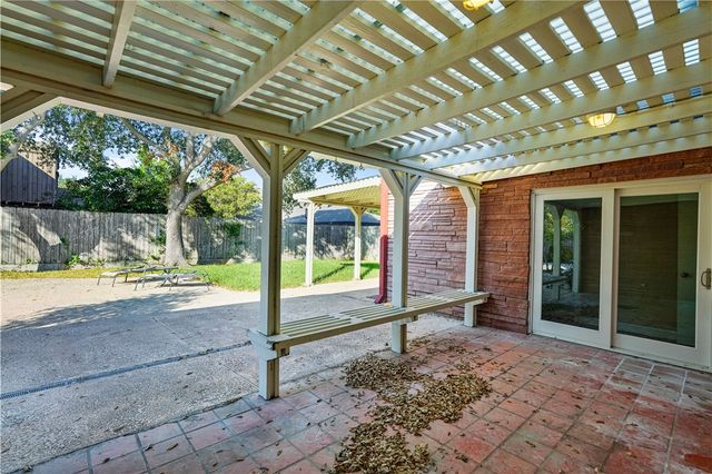 5314 River Oaks Dr, Corpus Christi, TX 78413