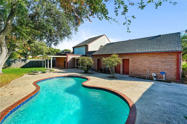 5314 River Oaks Dr, Corpus Christi, TX 78413