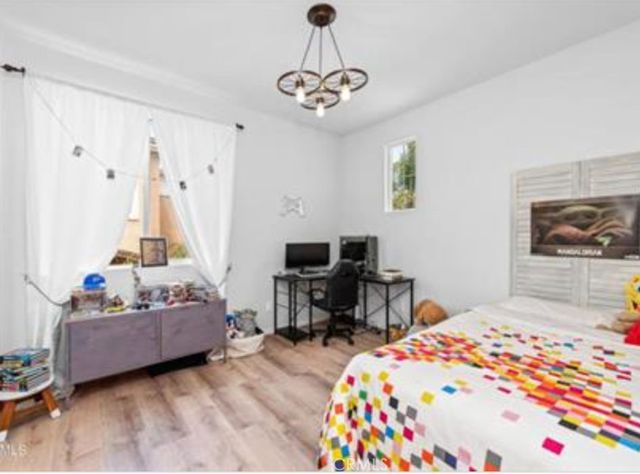 6475 Deerbrook, Oak Park, CA 91377