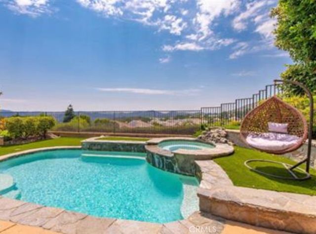 6475 Deerbrook, Oak Park, CA 91377