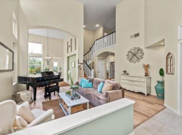 6475 Deerbrook, Oak Park, CA 91377