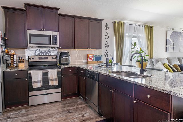 234 Fernwood, Schertz, TX 78108