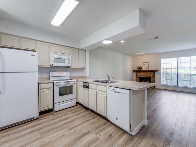 114 Henry M Chandler Drive, Rockwall, TX 75032