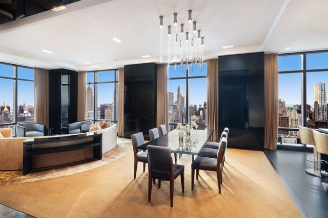 845 United Nations Plz Apt 77C, New York City, NY 10017