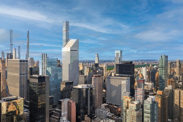 845 United Nations Plz Apt 77C, New York City, NY 10017