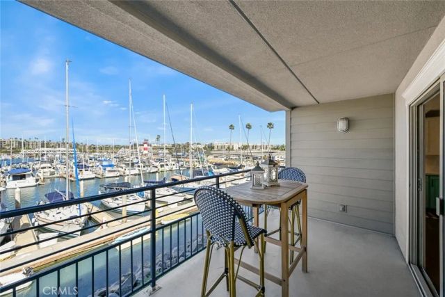 1202 N Pacific Street 206B, Oceanside, CA 92054