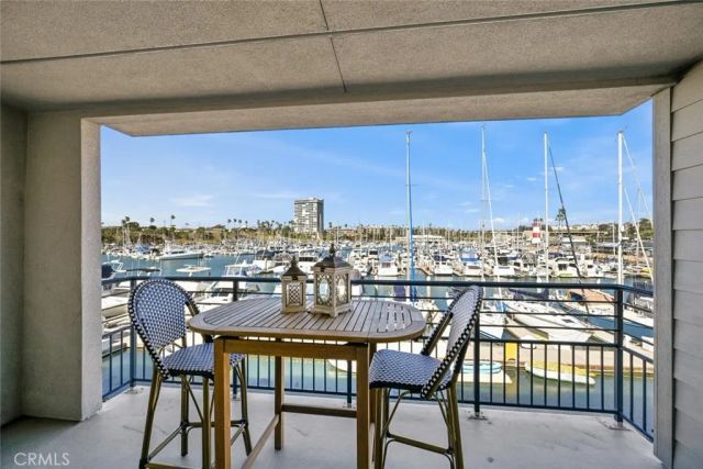 1202 N Pacific Street 206B, Oceanside, CA 92054