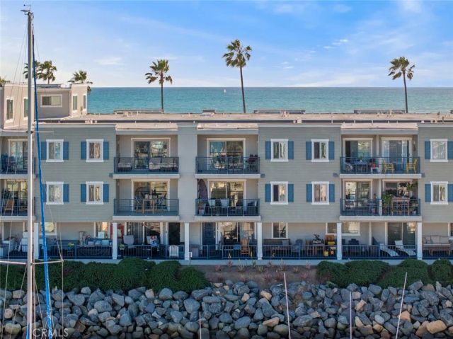 1202 N Pacific Street 206B, Oceanside, CA 92054