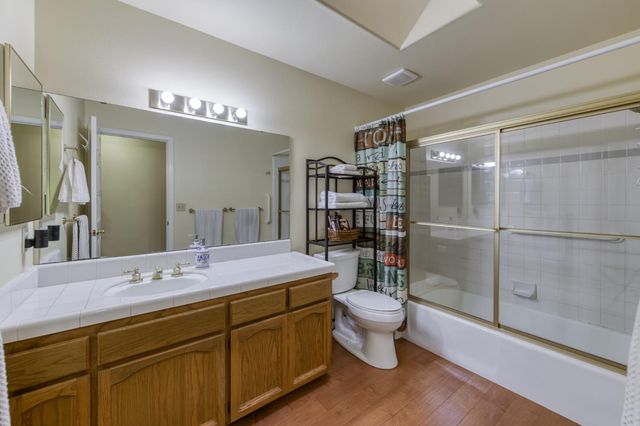 550 W Bedford Avenue, Clovis, CA 93611