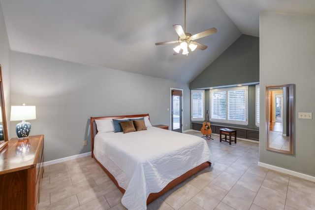 550 W Bedford Avenue, Clovis, CA 93611