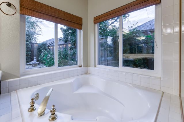 550 W Bedford Avenue, Clovis, CA 93611