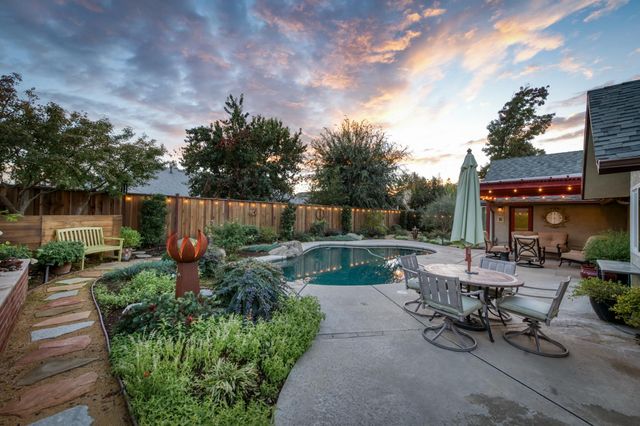 550 W Bedford Avenue, Clovis, CA 93611