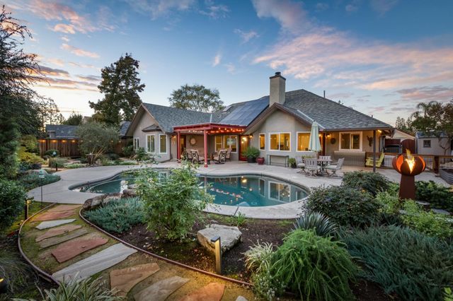 550 W Bedford Avenue, Clovis, CA 93611