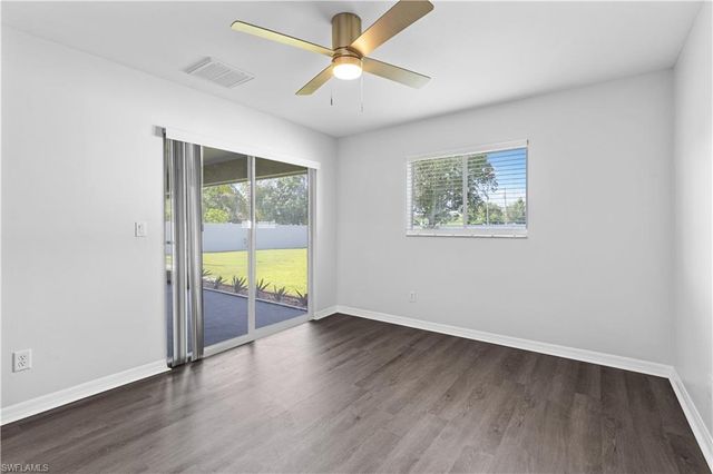 4203 11th ST SW, Lehigh Acres, FL 33976