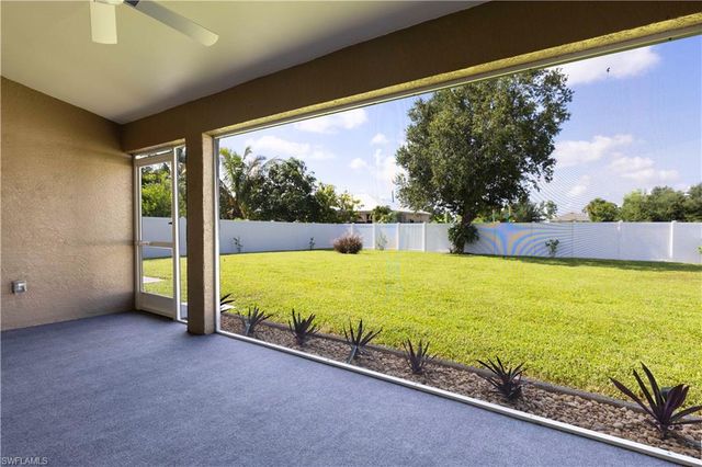 4203 11th ST SW, Lehigh Acres, FL 33976