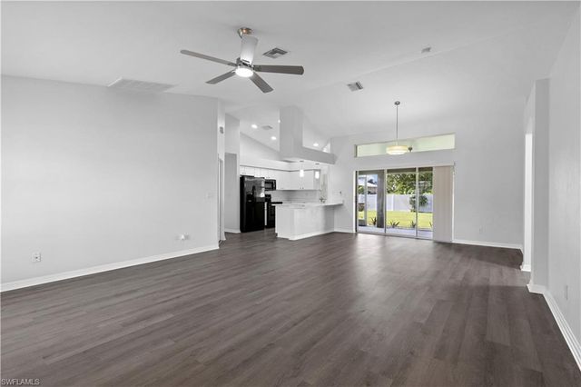 4203 11th ST SW, Lehigh Acres, FL 33976