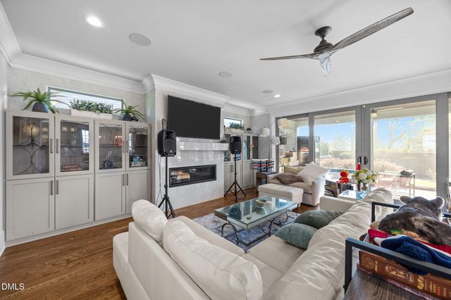 630 Daniels Street, Raleigh, NC 27605