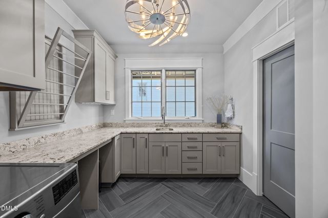 630 Daniels Street, Raleigh, NC 27605