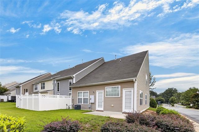 350 Robyns Glen Circle, Greensboro, NC 27409