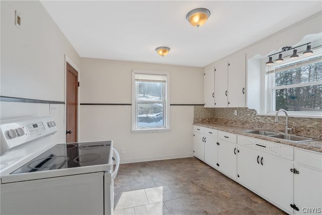 1013 3rd Street, Geddes, NY 13209