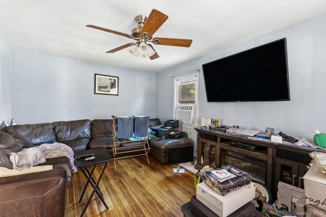 21 New Avenue, Yonkers, NY 10704