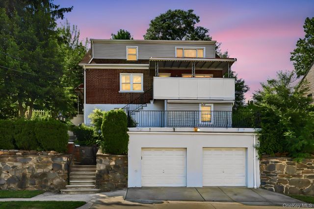 21 New Avenue, Yonkers, NY 10704
